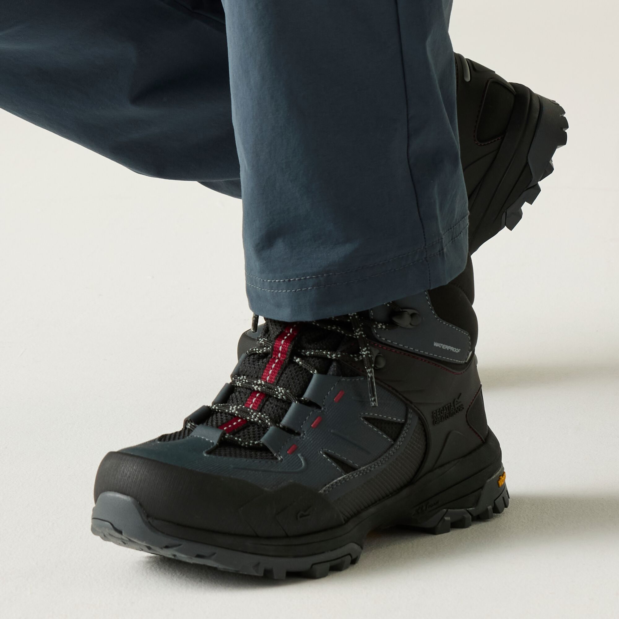 Men`s Regen Vibram Walking Boots, VBM, UK10